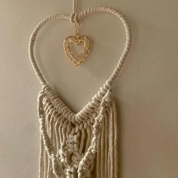 New Sample Sale Bohemian Heart Macramé Woven Wall Accent Hanging Decoration - Picture 5 of 7